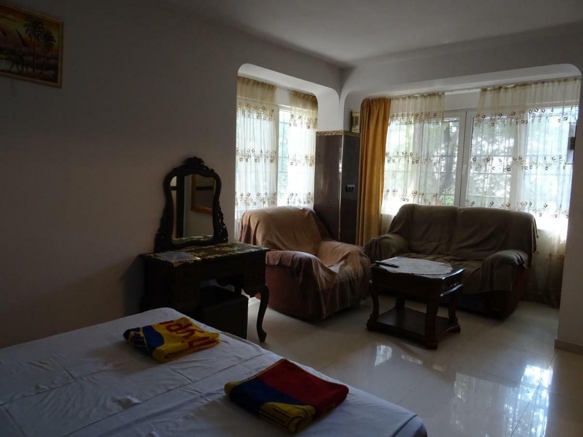 Apartment Kafedral Varna Luaran gambar